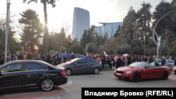 Шествие участников протеста в Батуми, 8 марта 2023 года