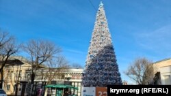 Новогодняя елка от банка РНКБ в Симферополе, 14 декабря 2022 года