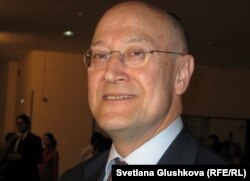 Питер ван Леувен, посол Королевства Нидерландов в Казахстане. Астана, 14 мая 2012 года.