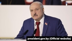 Олександр Лукашенко виступає 12 лютого 2021 року на Всебілоруських народних зборах.