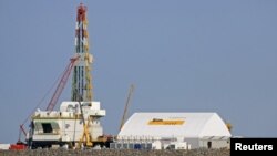 Буровая установка на шельфе Каспийского моря в районе Кашаганского нефтяного месторождения. 11 октября 2012 года.