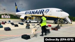 Авиалайнер Ryanair, которого принудили к посадке в Минске белорусские власти. На его борту находился оппозиционный белорусский блогер Роман Протасевич. 23 мая, 2021