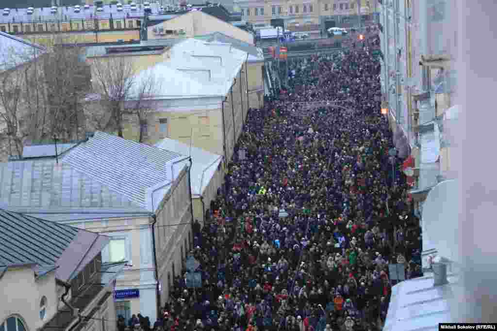 Борис Немцовтың еске алу шеруі Мәскеудегі Большая Ордынка көшесінде аяқталды.