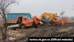 Мусорный полигон в поселке Ленино, в западной части Керченского полуострова