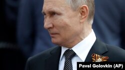 Президент России Владимир Путин во время празднования «Дня победы». Москва, 9 мая 2019 года