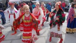 Активисты спели песни своих народов, приуроченные к приходу весны.