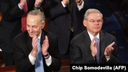 Demokrat senatorlar Charles Schumer və Robert Menendez İranla sazişin əleyhinə çıxırlar