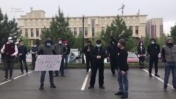 «Аким, выходи!» Предприниматели Шымкента собрались на протест