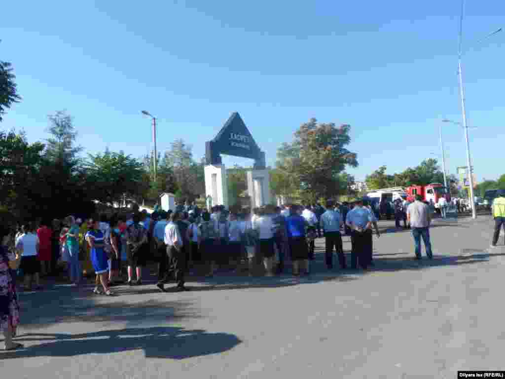 В Шымкенте у мемориала памяти жертв политических репрессий прошел митинг.